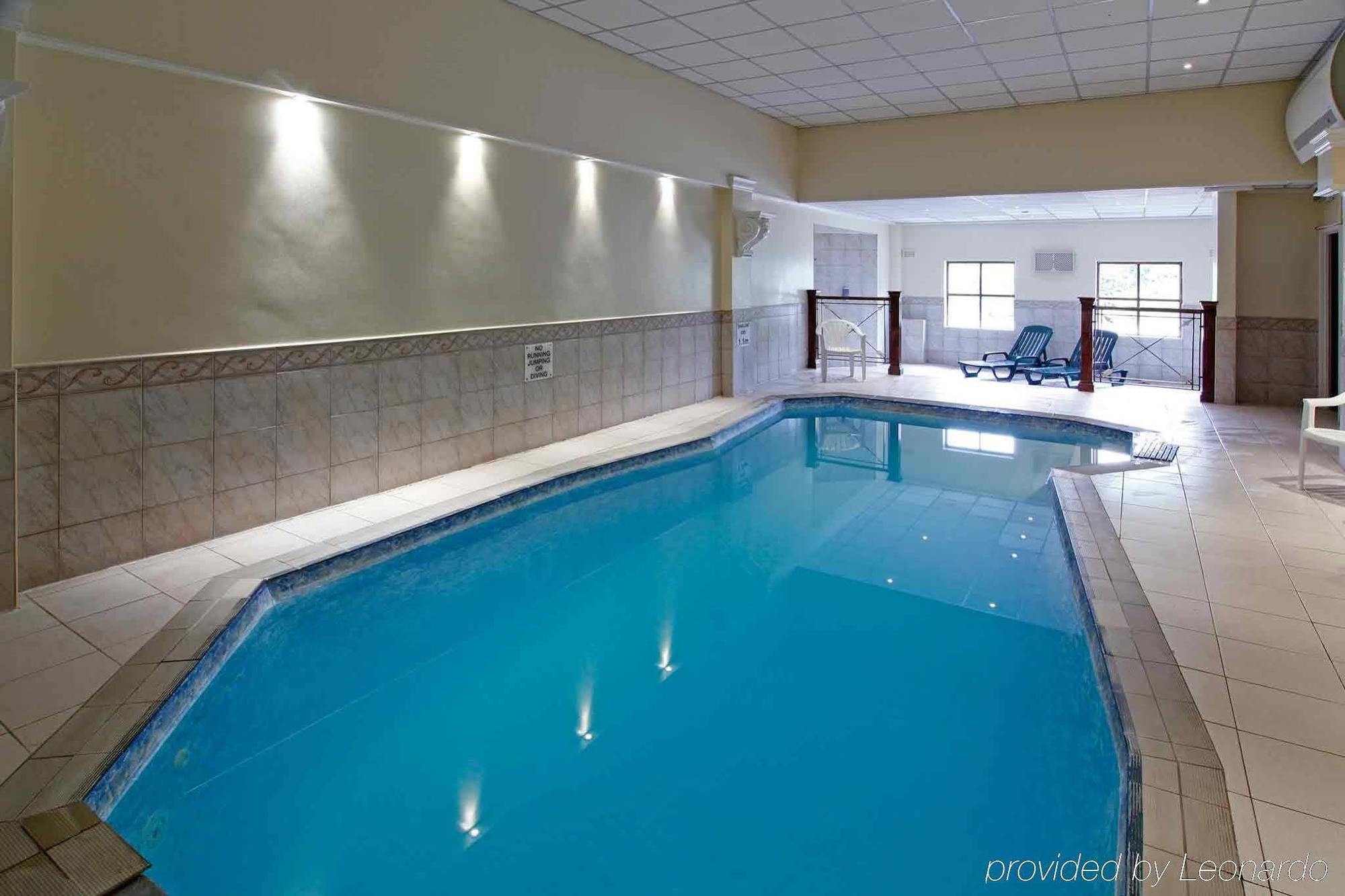 Stafford South Hatherton Hotel بينكريدج المظهر الخارجي الصورة