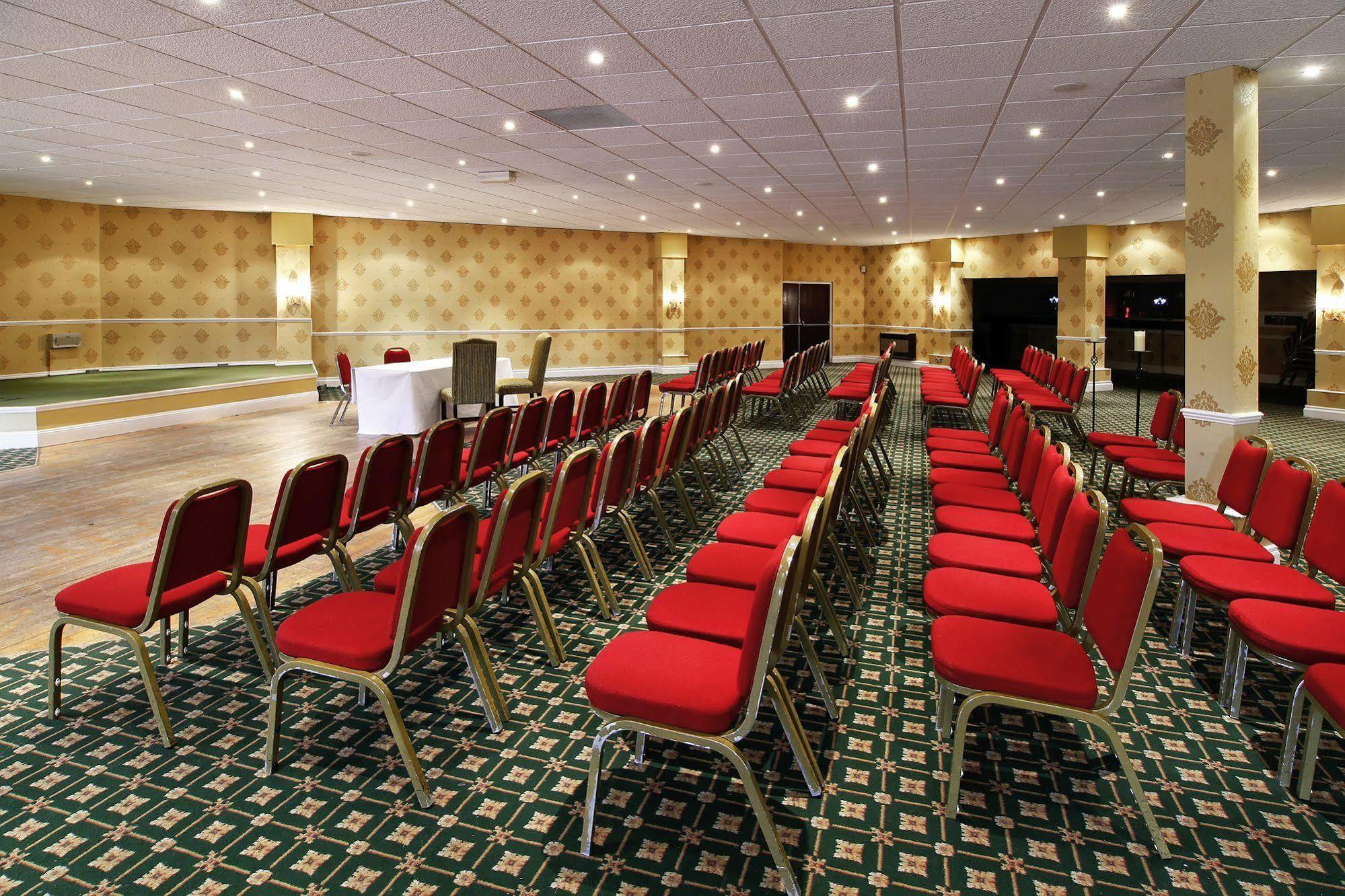 Stafford South Hatherton Hotel بينكريدج المظهر الخارجي الصورة