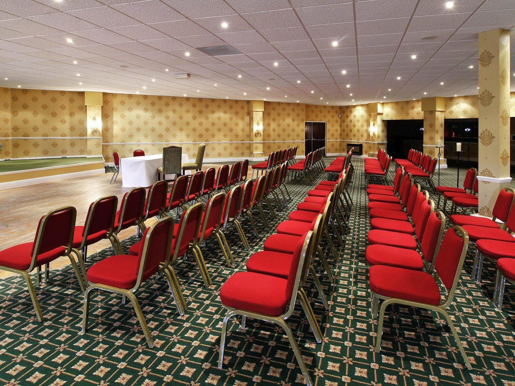 Stafford South Hatherton Hotel بينكريدج المظهر الخارجي الصورة